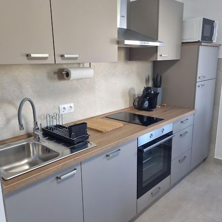 Apartment Oliva คิร์ก ภายนอก รูปภาพ