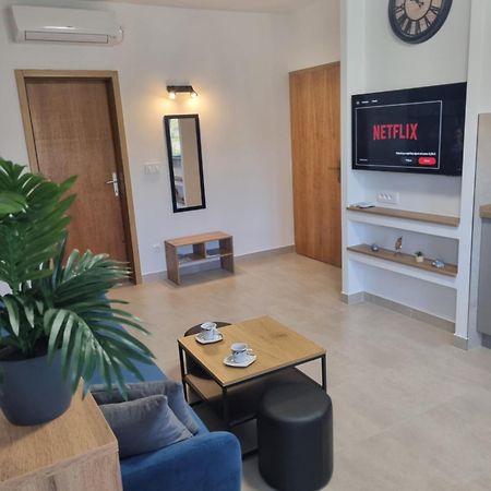 Apartment Oliva คิร์ก ภายนอก รูปภาพ