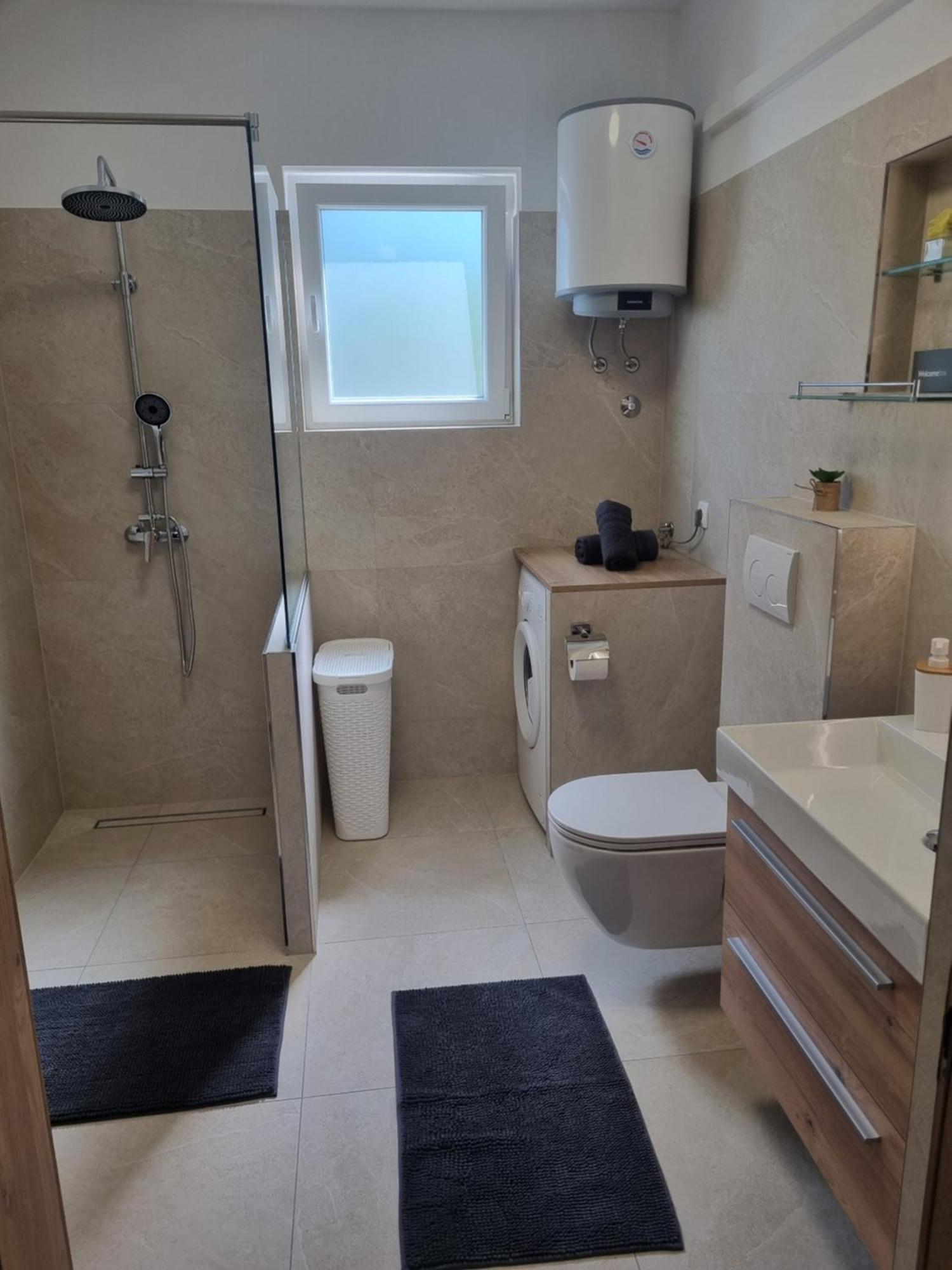 Apartment Oliva คิร์ก ภายนอก รูปภาพ